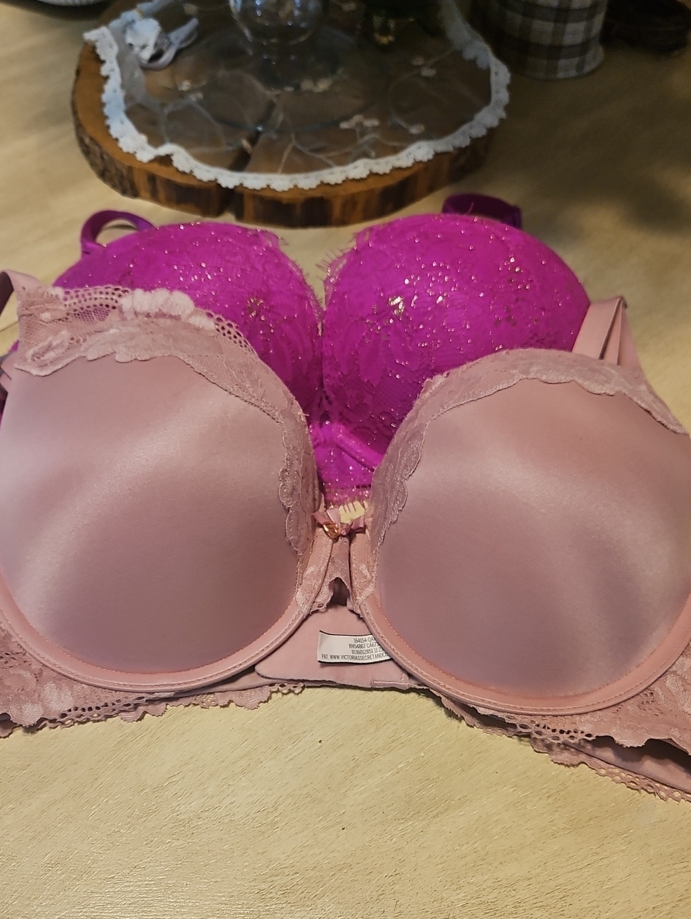 Set Of 2! Victoria's Secret Lace & Satin Push-Up Bras